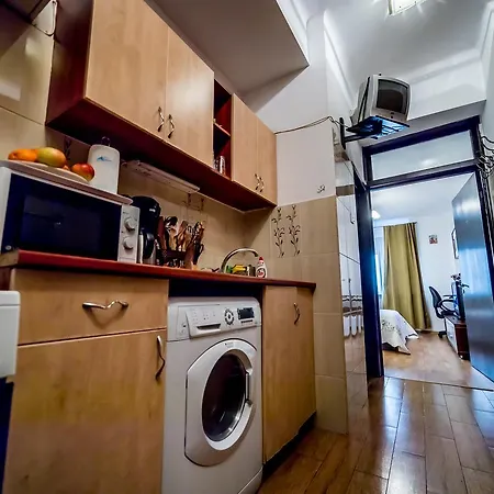 Universitate Studio Apartment
